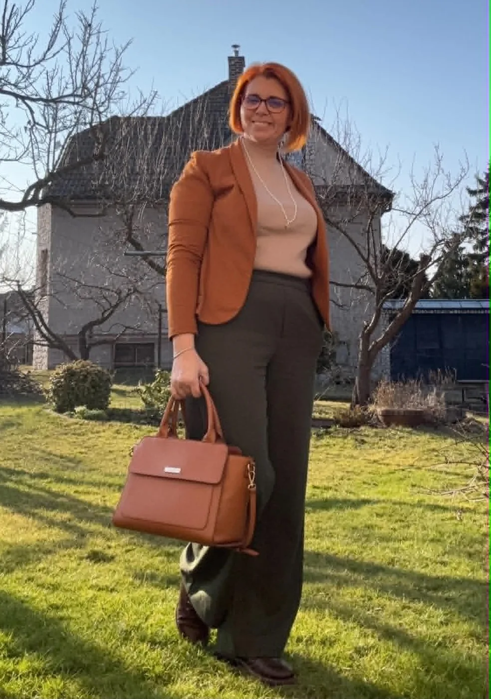 Outfit inspirace s elegantní kabelkou